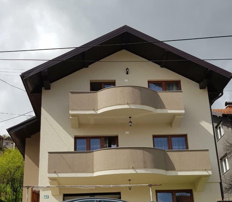 Visoko Homestay Esterno foto